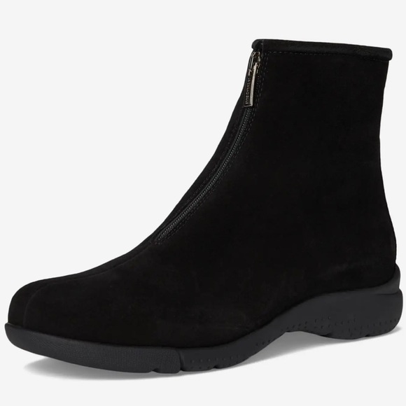 🌹LA CANADIENNE🌹 Lavender Black Ankle Boot Size: 5M - Picture 3 of 15